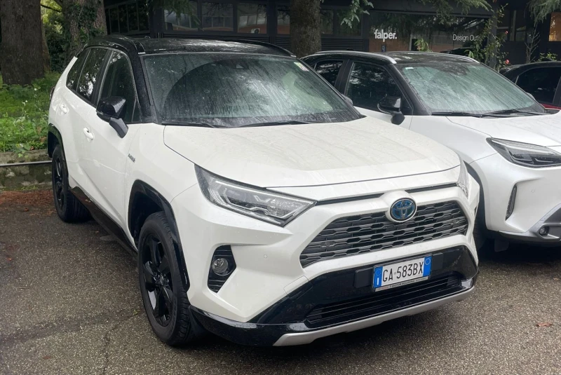 Toyota Rav4 /ГАРАНЦИЯ TOYOTA, снимка 1 - Автомобили и джипове - 47645162