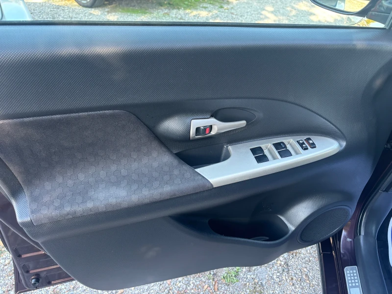 Toyota Urban Cruiser 2010+ 1.3VVTI+ С.ИСТОРИЯ+ 150хл , снимка 8 - Автомобили и джипове - 52155636