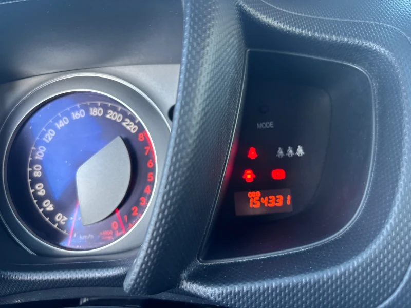 Toyota Urban Cruiser 2010+ 1.3VVTI+ С.ИСТОРИЯ+ 150хл , снимка 10 - Автомобили и джипове - 52155636