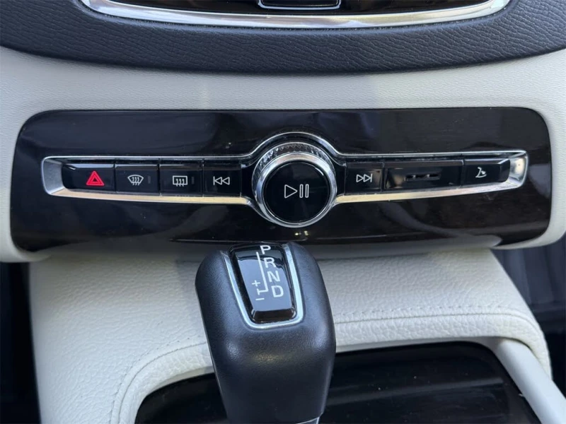 Volvo Xc90 T6 Momentum AWD/LANE ASSIST/KEYLESS/PANO/DIGITAL, снимка 13 - Автомобили и джипове - 52699544