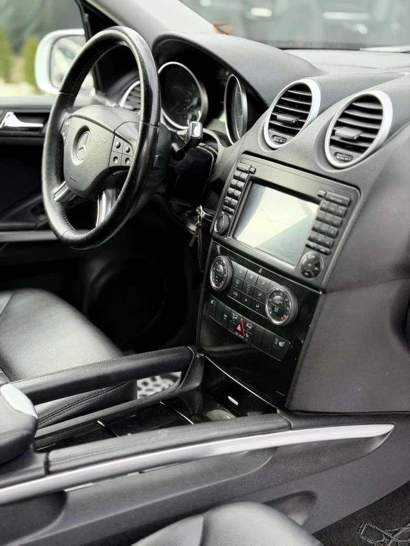 Mercedes-Benz ML 280 4-MATIC* AMG* NAVI* PODGREV* TOP* СОБСТВЕН ЛИЗИНГ, снимка 11 - Автомобили и джипове - 53434242