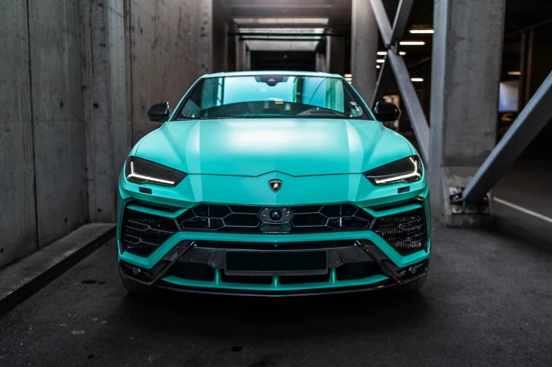 Lamborghini Urus EXCLUSIVE/CARBON/CERAMIC/AKRAPOVIC - 182000 EUR - 72066104 | Car24.bg