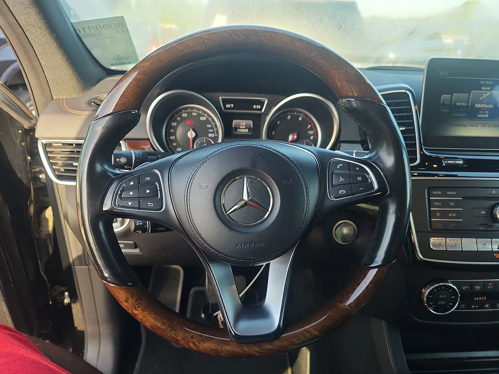 Mercedes-Benz GLS 500 4MATIC Обдух* Harman/Kardon* Масаж* DistronicPLUS* - изображение 9