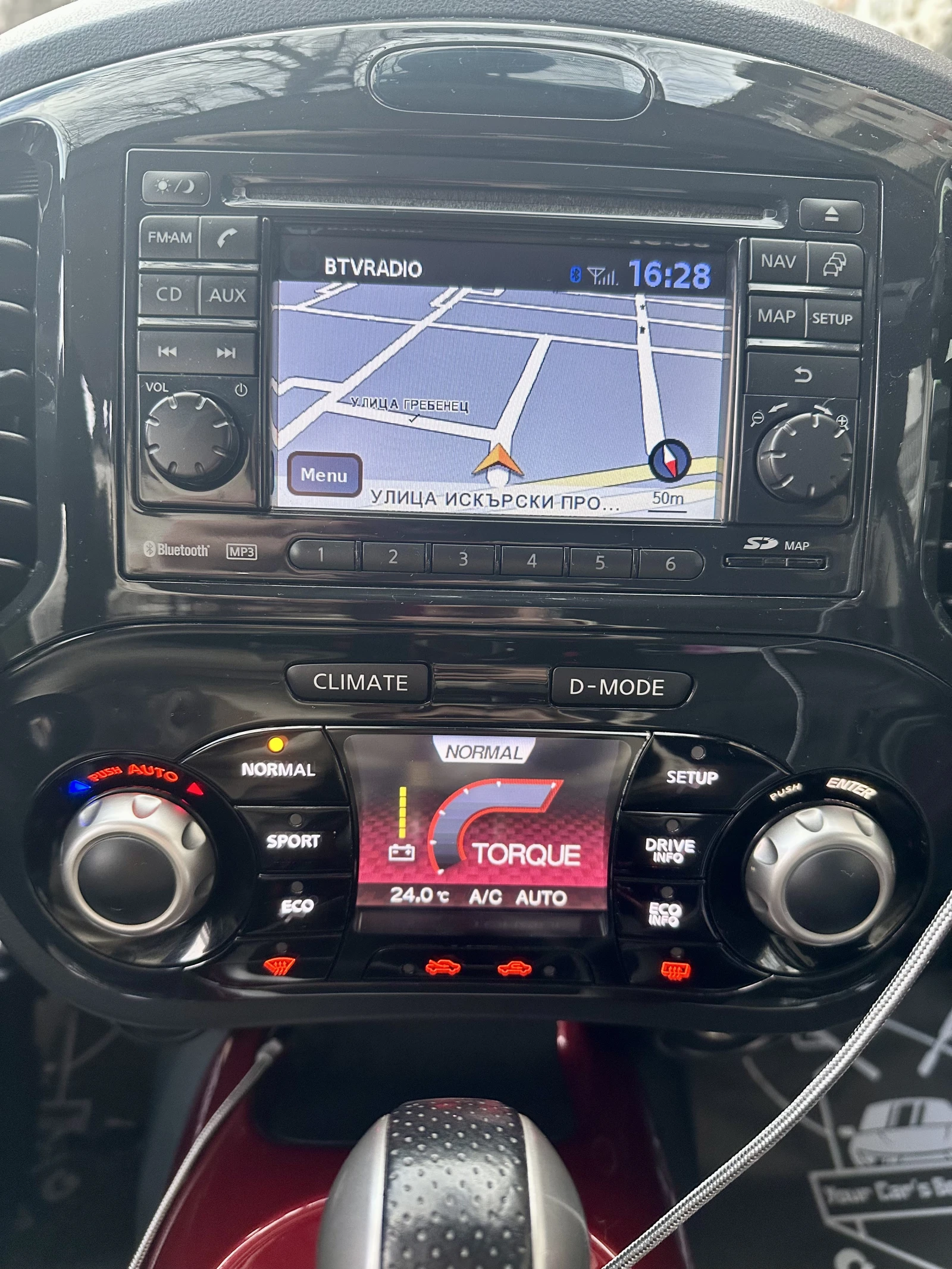 Nissan Juke TURBO 4x4 - изображение 8