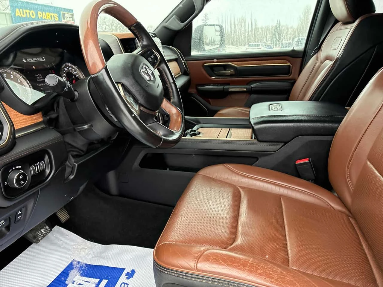 Dodge RAM 1500 Limited Longhorn/CARFAX/ОБДУХВАНЕ - изображение 7