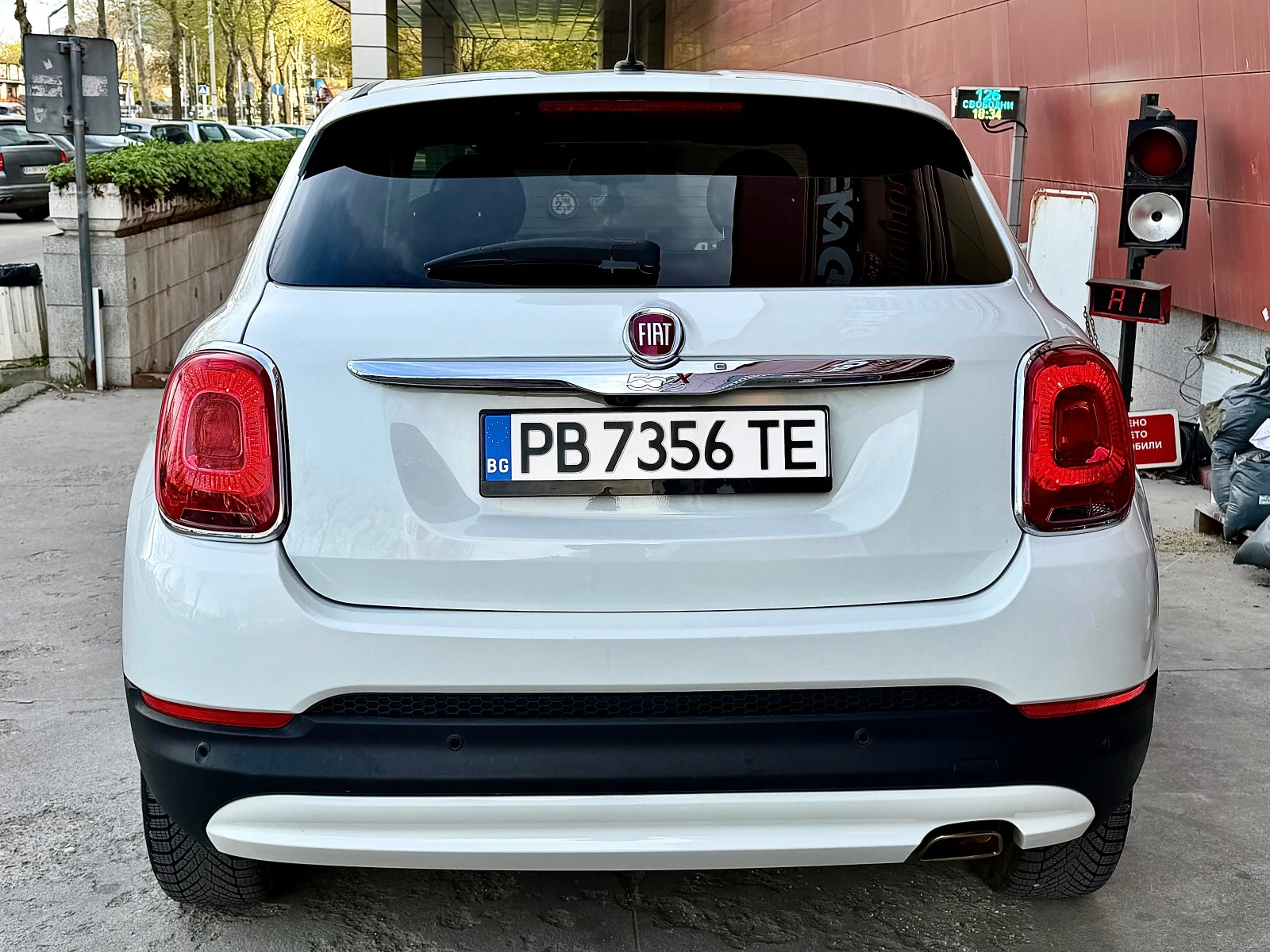 Fiat 500X 1.6 MultiJet-2 NOV #KAMERA#NAVI#KeyLess#KOJA#XENON, снимка 6 - Автомобили и джипове - 54233970
