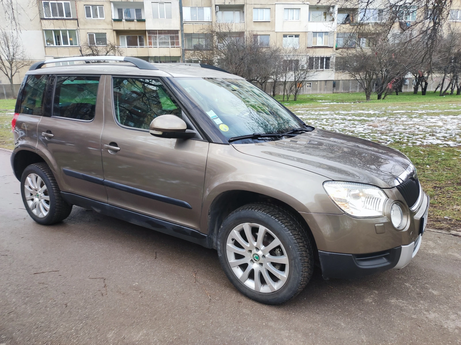 Skoda Yeti, снимка 3 - Автомобили и джипове - 54372088