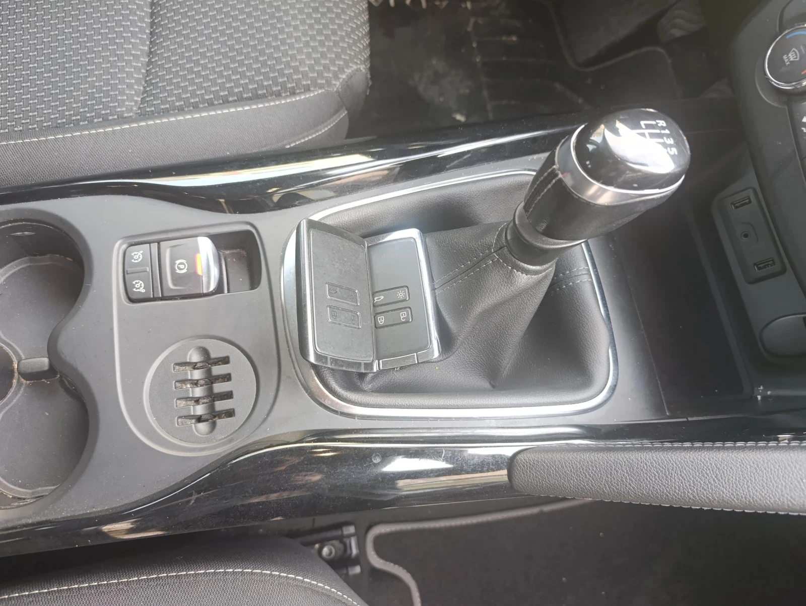 Renault Kadjar 1, 6DCI, снимка 13 - Автомобили и джипове - 54609092