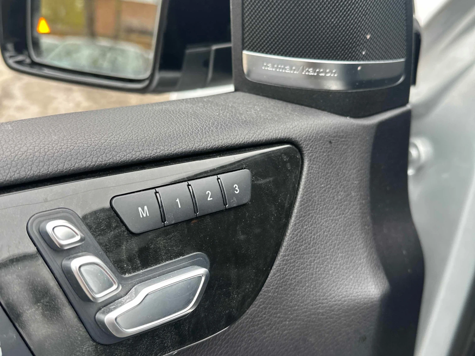 Mercedes-Benz GLE 400 ДИСТРОНИК * ПОДГРЕВ * ПАНОРАМА * HARMAN KARDON, снимка 10 - Автомобили и джипове - 54838256