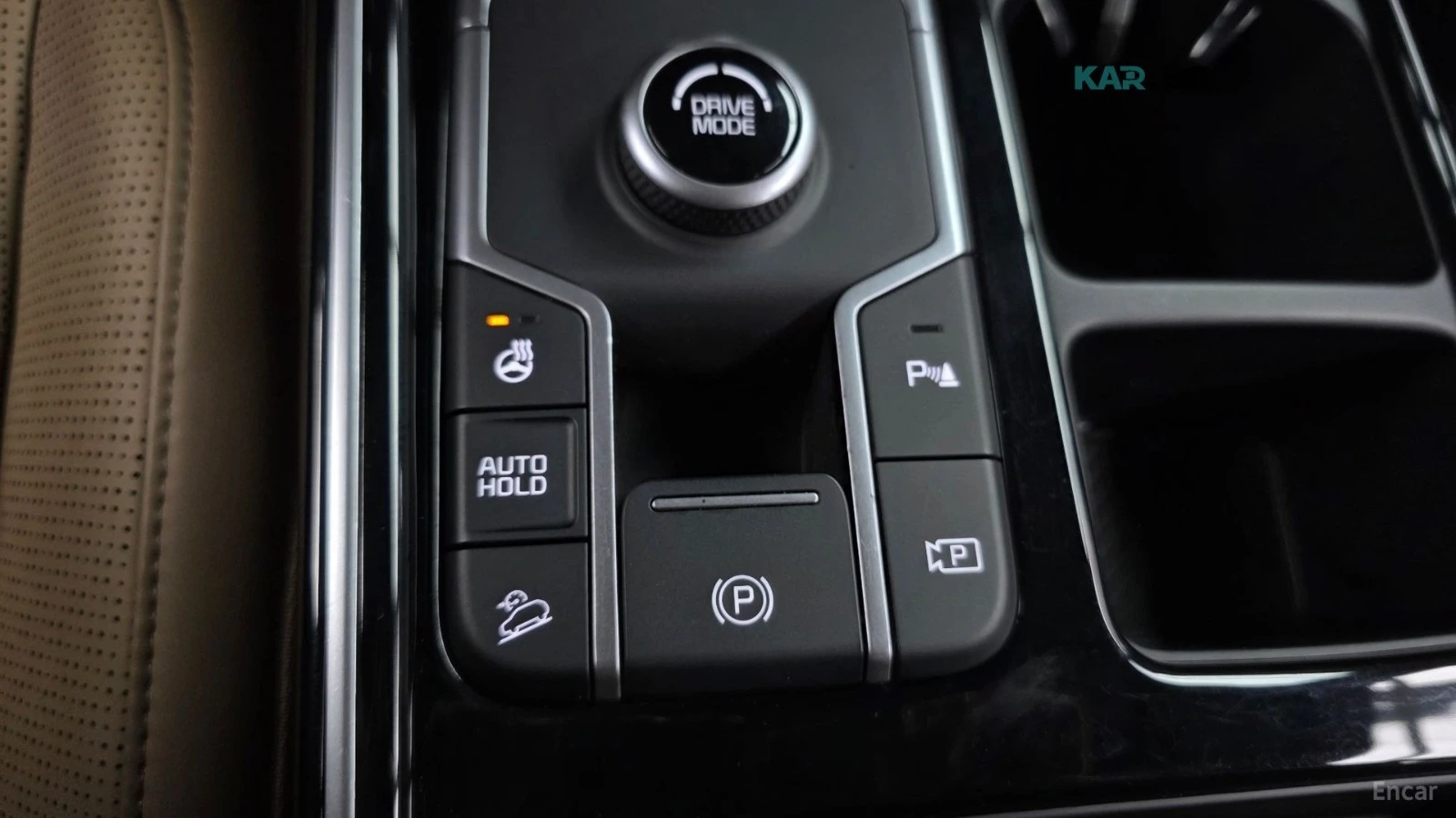 Kia Sorento PRESTIGE* HEV-1.6* DRIVE-ASSISTS* REAR-CAMERA* , снимка 12 - Автомобили и джипове - 54883978