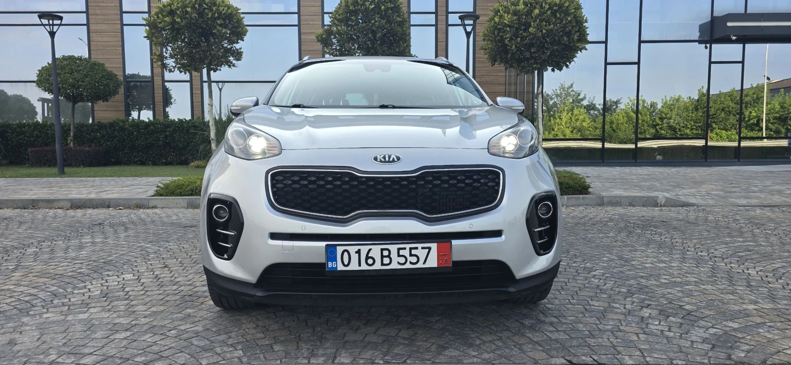 Kia Sportage 1.7 CRDI * КАМЕРА* НАВИ* ТОП* FULL, снимка 2 - Автомобили и джипове - 55337232