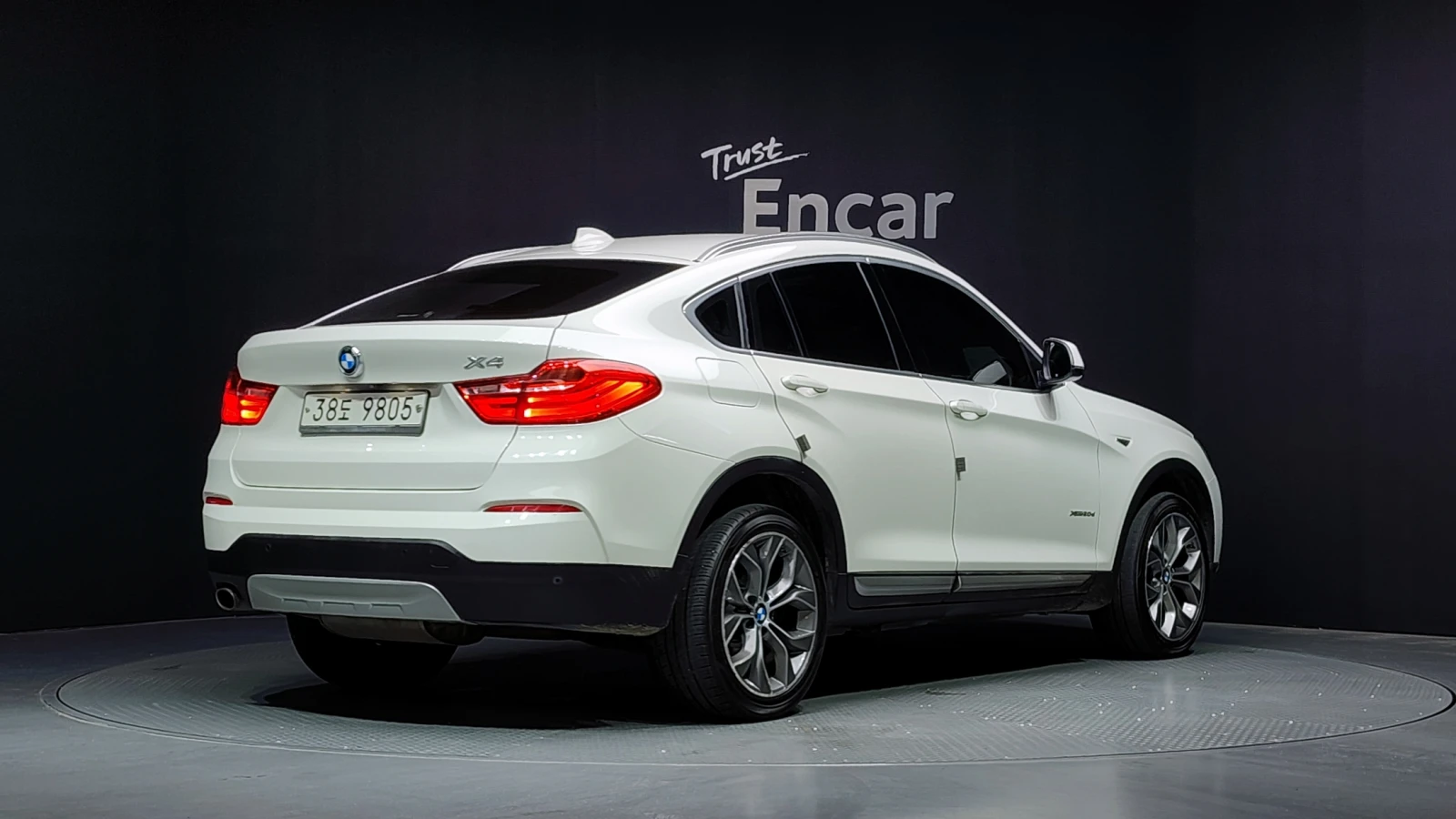 BMW X4 xDrive20d* HUD* ЕЛ. БАГАЖНИК* ЛЮК* КРАЙНА ЦЕНА, снимка 2 - Автомобили и джипове - 55496076