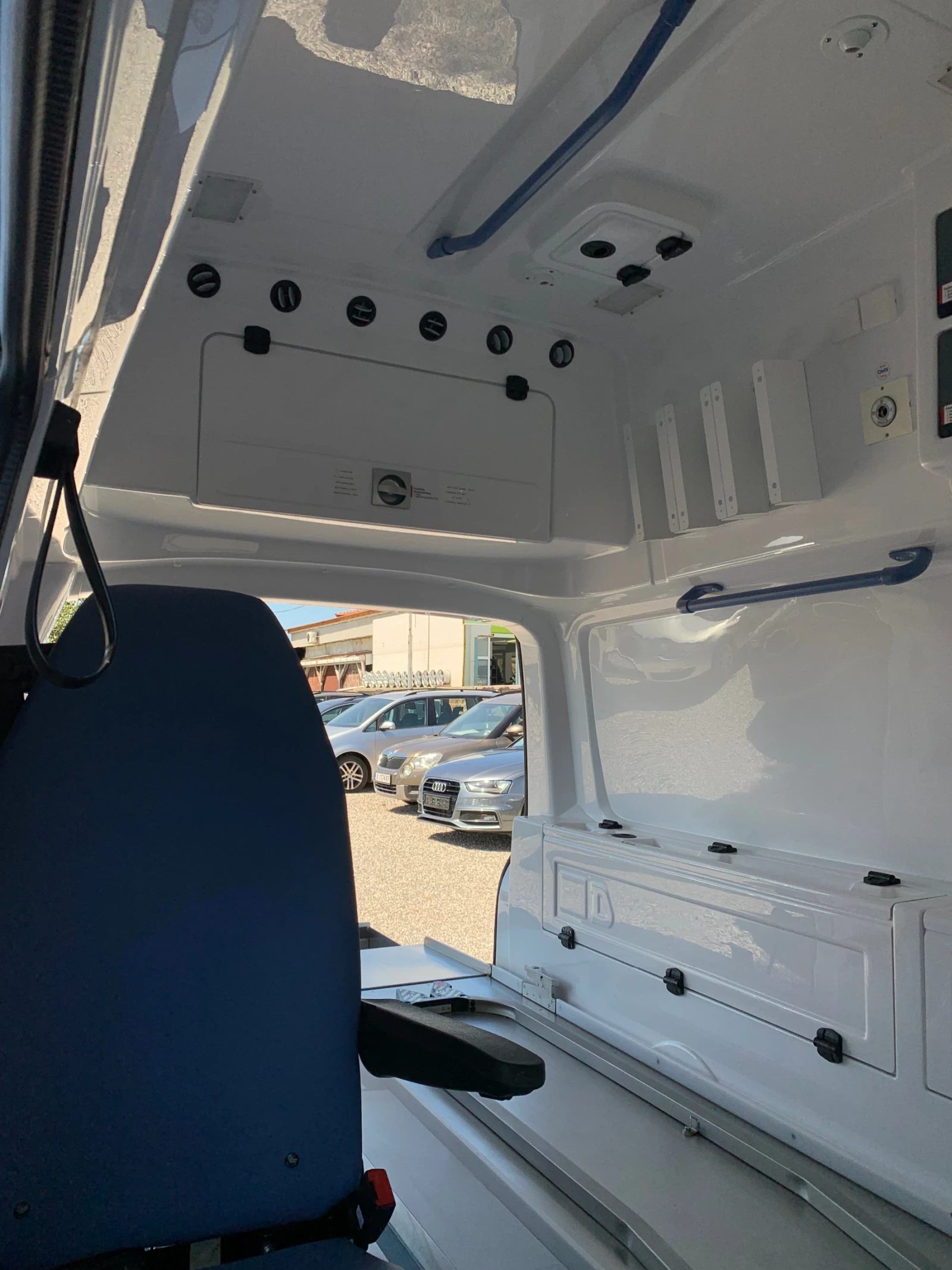 VW Transporter T6 2.0TDI 4MOTION - изображение 8