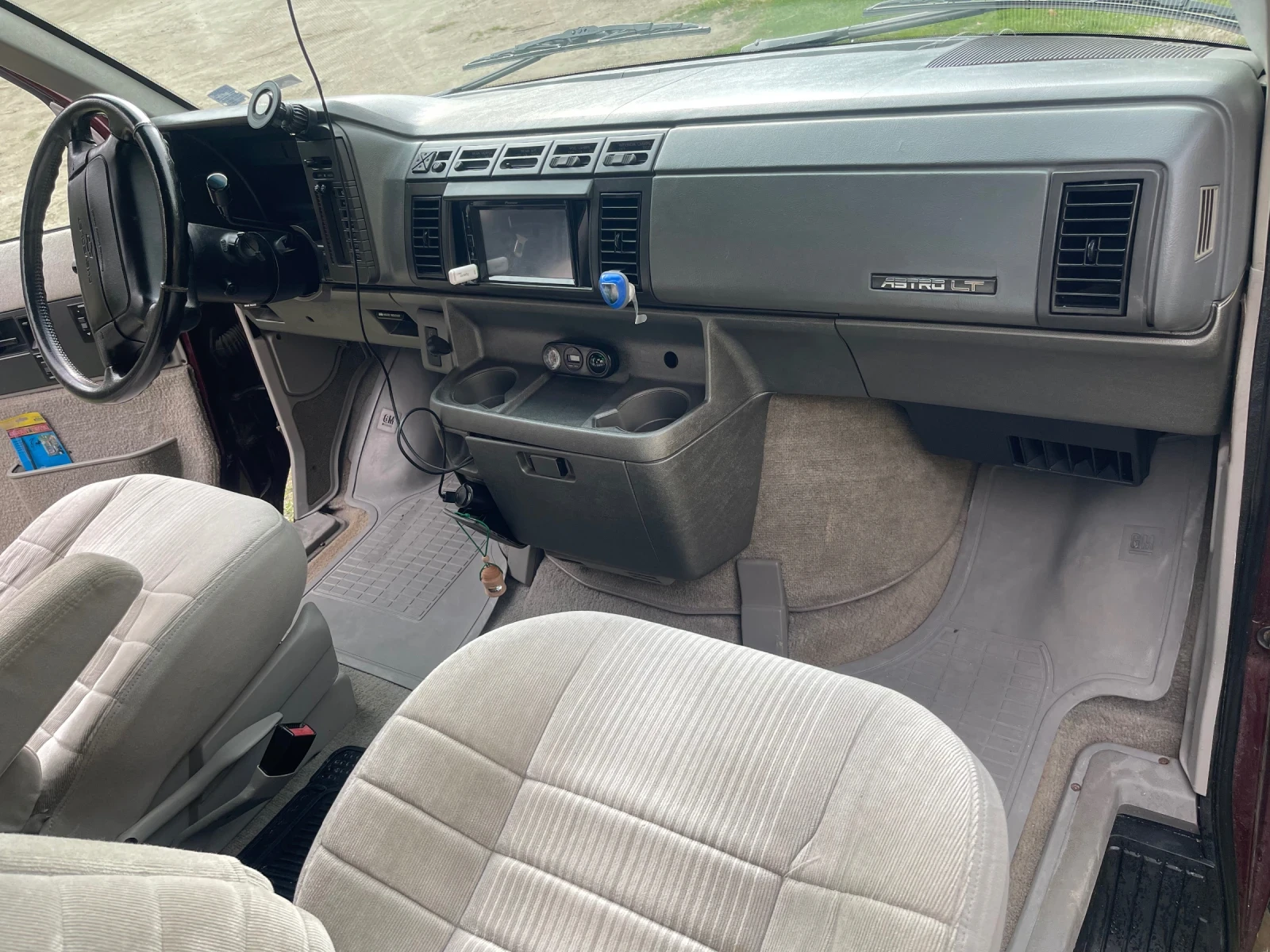 Chevrolet Astro 4.3 V6, снимка 11 - Бусове и автобуси - 53987272