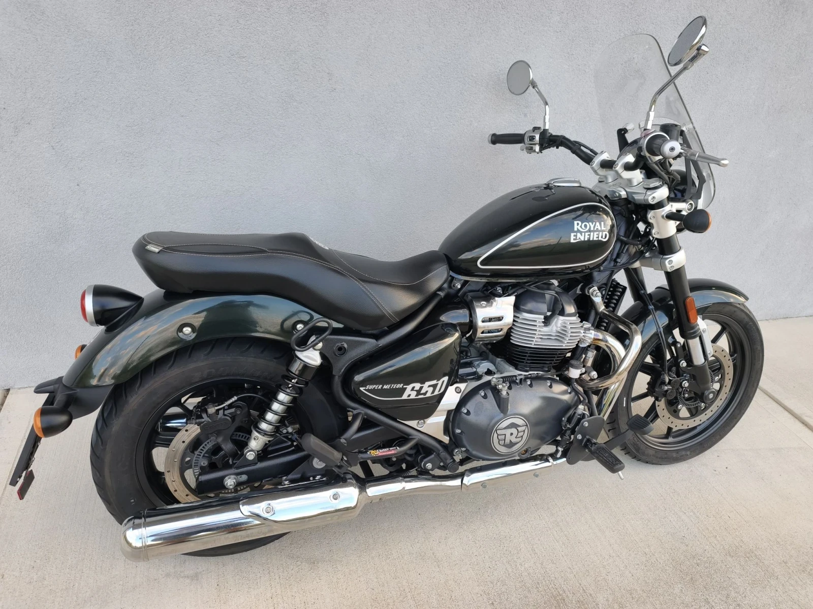Royal Enfield Meteor 650i, 35kw, 2023 година , снимка 3 - Мотоциклети и мототехника - 56168263