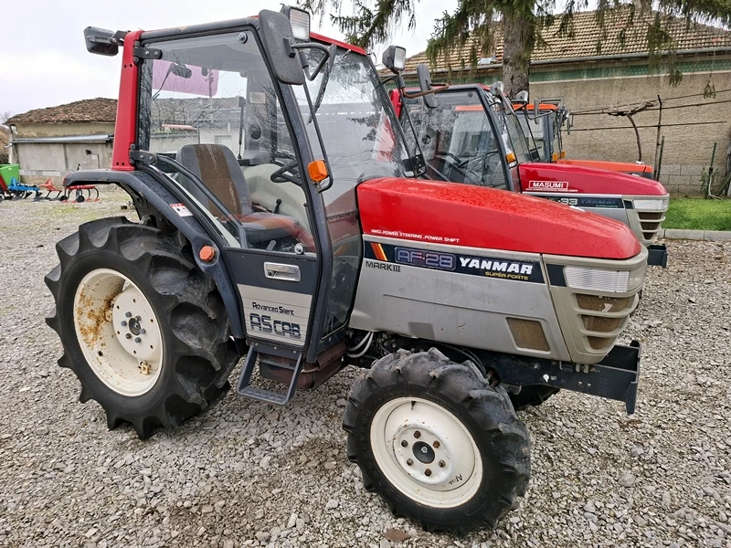 Трактор Yanmar AF-28 28к.с. 4WD с фреза и товарач ДЖЕЙ ТРЕЙДИНГ