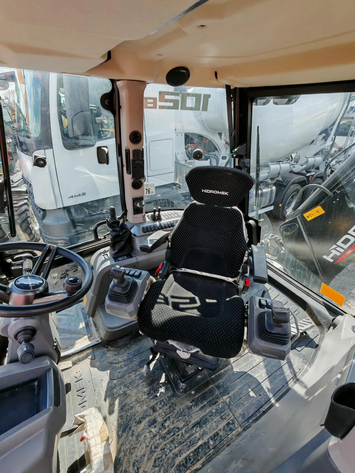Багер Hidromek 102B - изображение 5