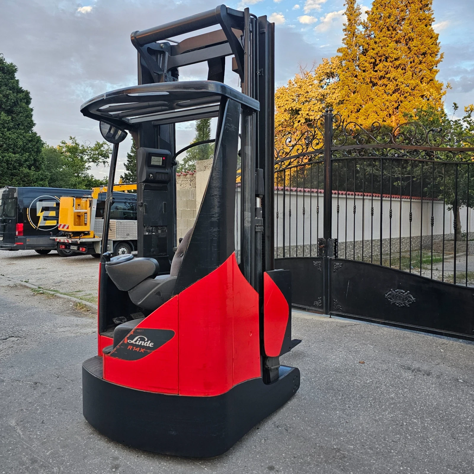 Електрокар Linde R14x, снимка 4 - Индустриална техника - 56046874