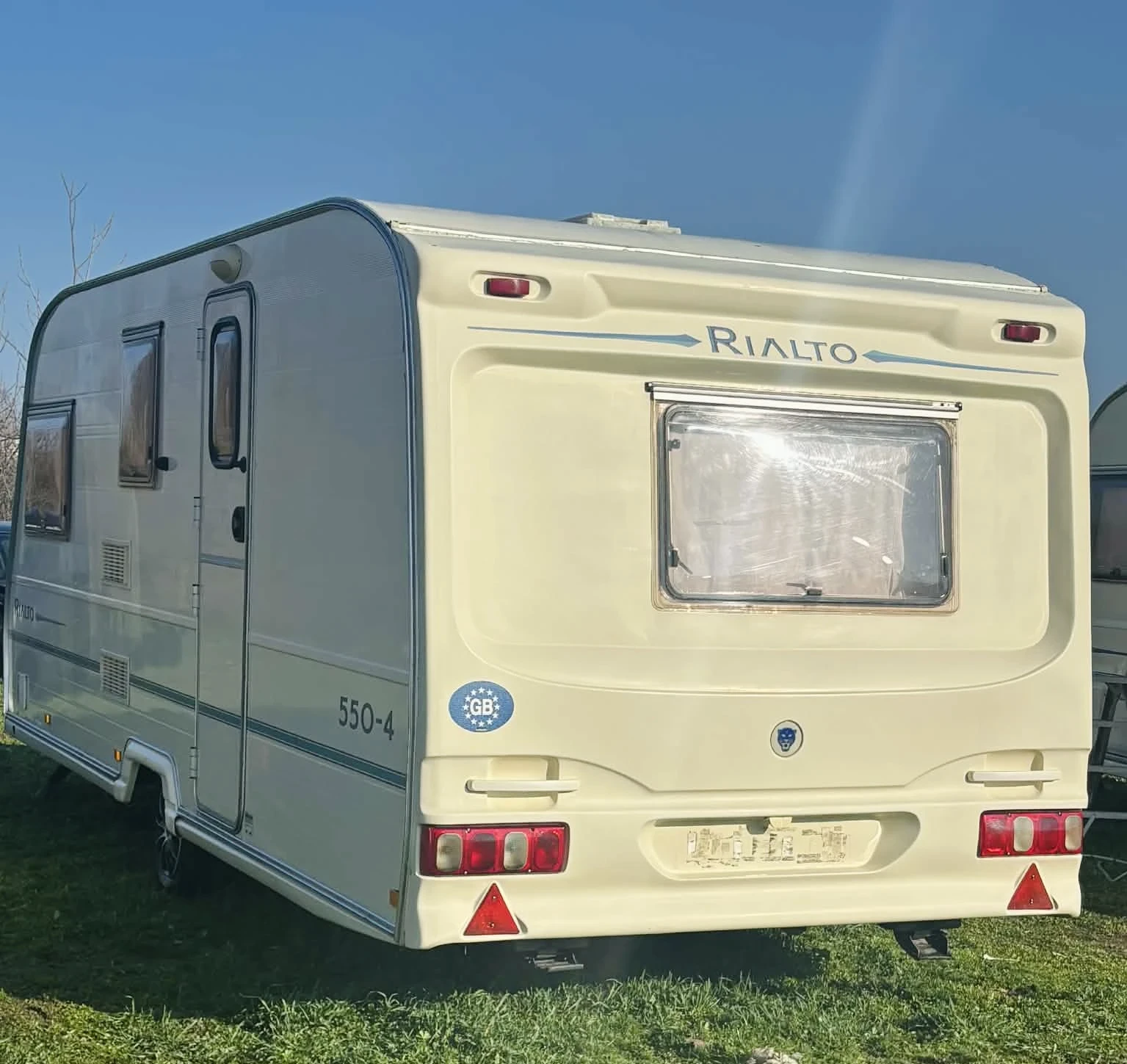 Каравана Avondale Rialto 550-4 - изображение 5