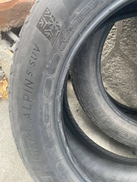 Гуми Зимни 235/55R19, снимка 4