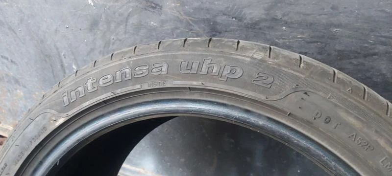 Гуми Летни 245/40R18, снимка 8 - Гуми и джанти - 35148525