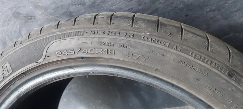 Гуми Летни 245/40R18, снимка 7 - Гуми и джанти - 35148525