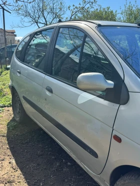 Renault Scenic Газ-Бензин, снимка 3