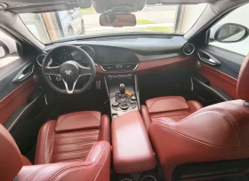 Alfa Romeo Giulia 2.0T | TI Q4 | HARMON KARDON | CARFAX | , снимка 5