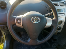 Toyota Yaris, снимка 8 - Автомобили и джипове - 45210155