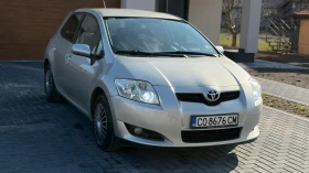 Toyota Auris 1.6 ГАЗ
