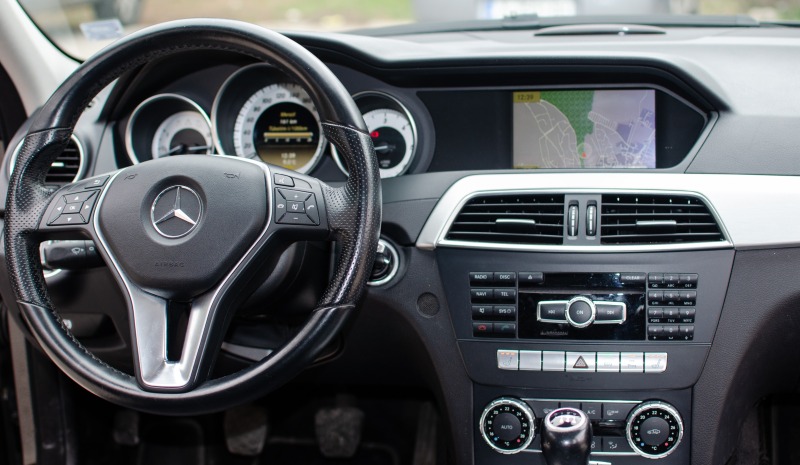 Mercedes-Benz C 200 AVANGARDE , FACELIFT , NAVI , USB , TOP!, снимка 9 - Автомобили и джипове - 45477545