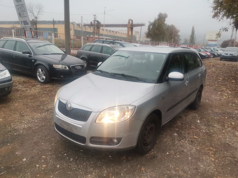 Skoda Fabia 1.2HTP 72000KM, снимка 1 - Автомобили и джипове - 47988430