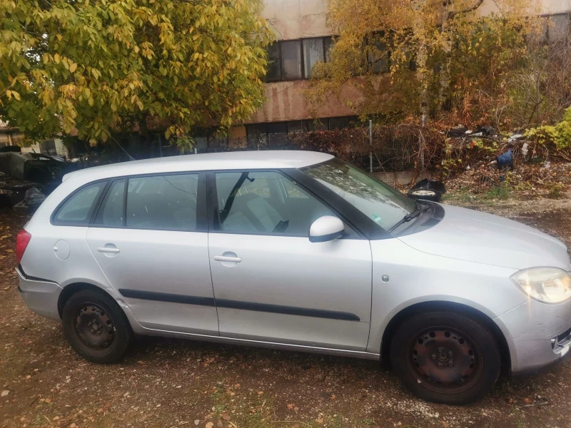 Skoda Fabia 1.2HTP 72000KM, снимка 15 - Автомобили и джипове - 47988430