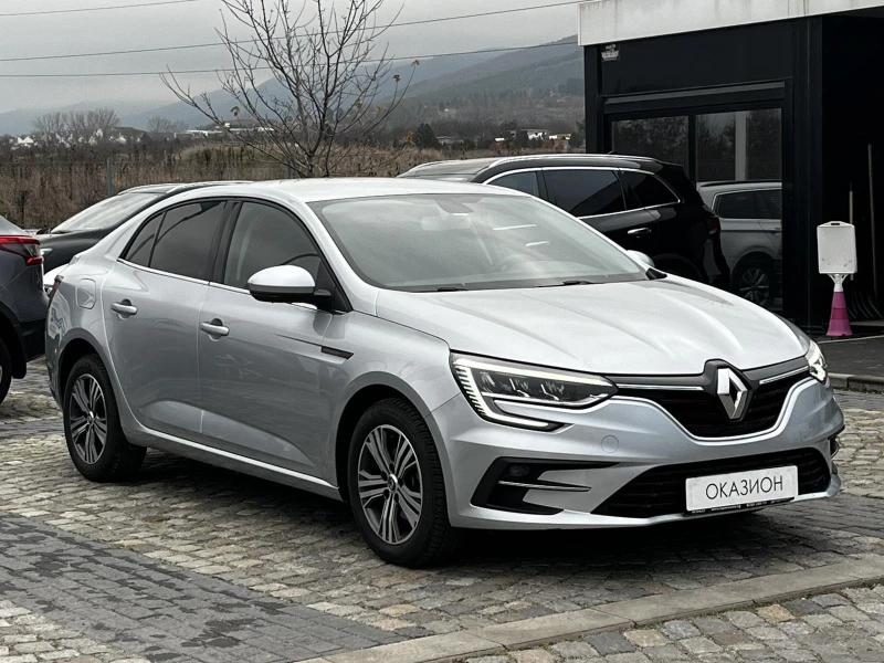 Renault Megane 1.3 TCe/ 140к.с., снимка 2 - Автомобили и джипове - 48323943