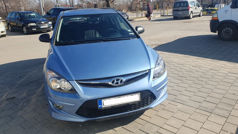 Hyundai I30 CRDI, снимка 3 - Автомобили и джипове - 49007153