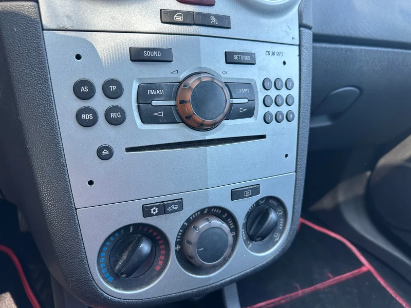 Opel Corsa, снимка 9 - Автомобили и джипове - 50955648
