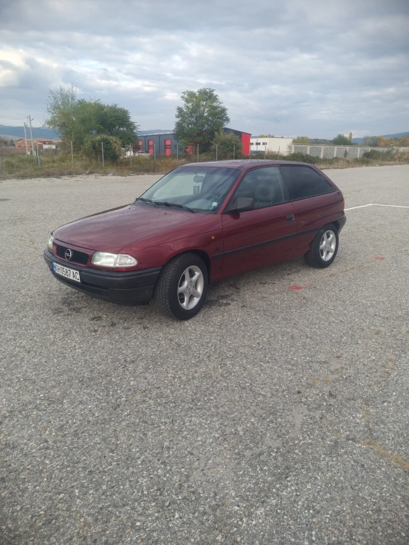 Opel Astra F 1.4 i, снимка 7 - Автомобили и джипове - 52067695