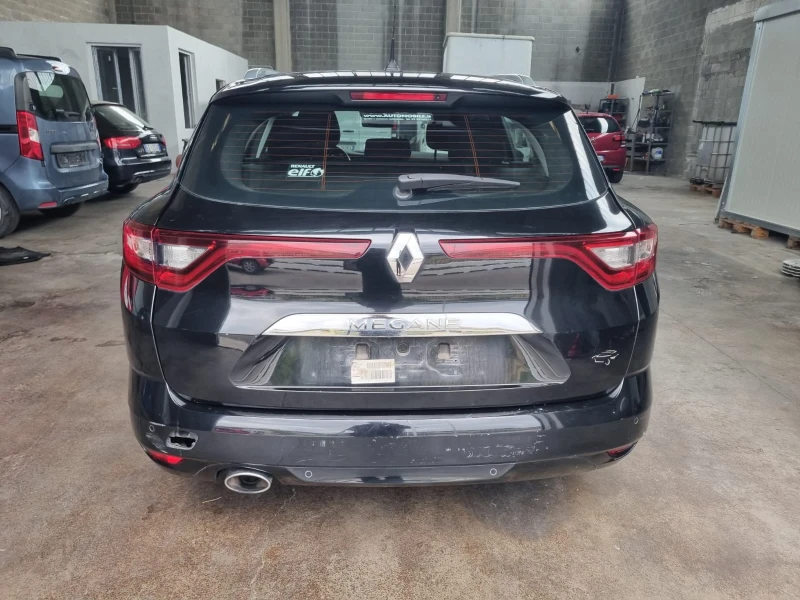 Renault Megane 1.5DCI Avtomat, снимка 9 - Автомобили и джипове - 52320553