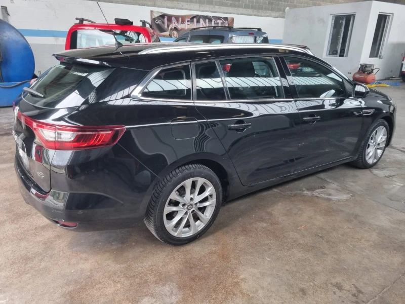 Renault Megane 1.5DCI Avtomat, снимка 5 - Автомобили и джипове - 52320553