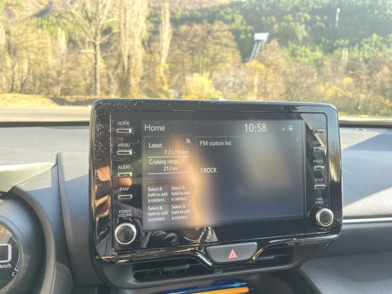 Toyota Yaris Cross, снимка 11 - Автомобили и джипове - 52514708