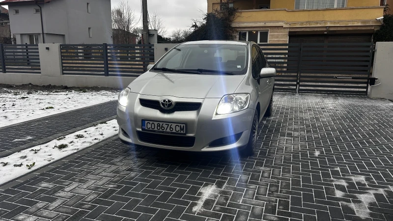 Toyota Auris 1.6 ГАЗ, снимка 2 - Автомобили и джипове - 53134272