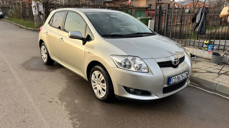 Toyota Auris 1.6 ГАЗ, снимка 9 - Автомобили и джипове - 53134272