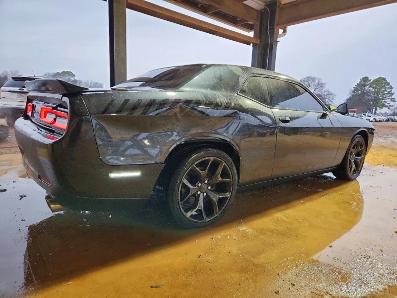 Dodge Challenger SXT, снимка 3 - Автомобили и джипове - 53554560