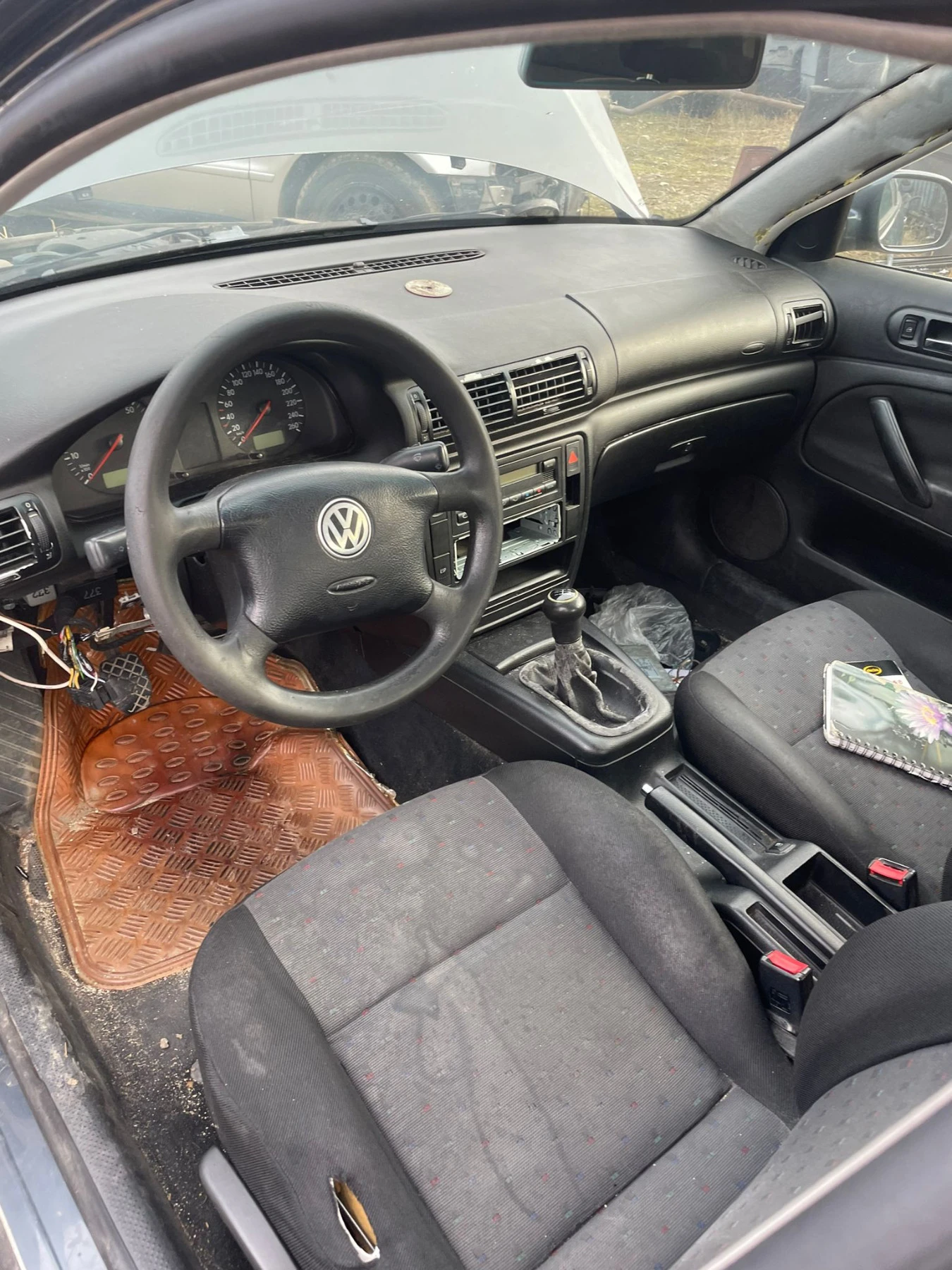 VW Passat 1.6i - изображение 6