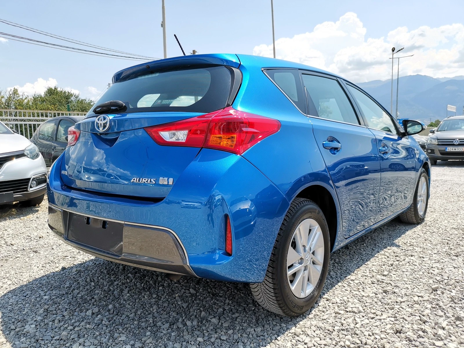 Toyota Auris 1.8 Hybrid E5B - изображение 4