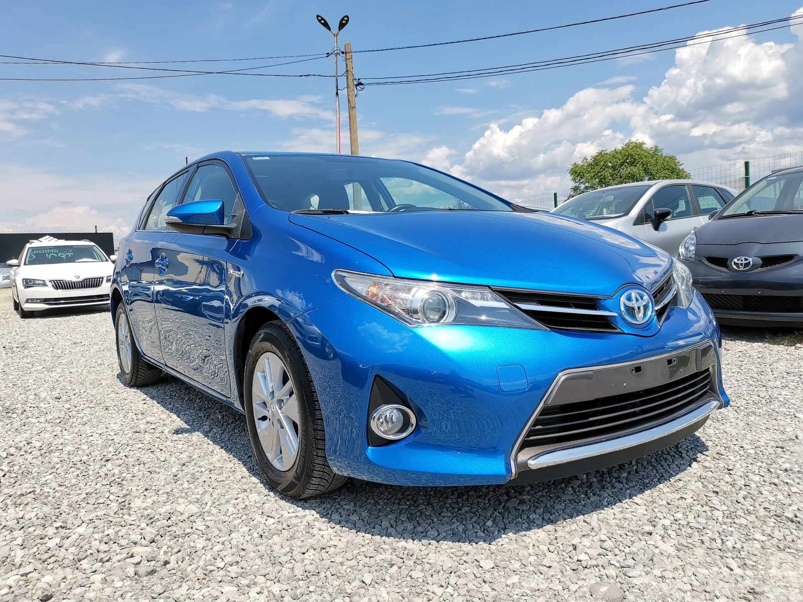 Toyota Auris 1.8 Hybrid E5B - изображение 5