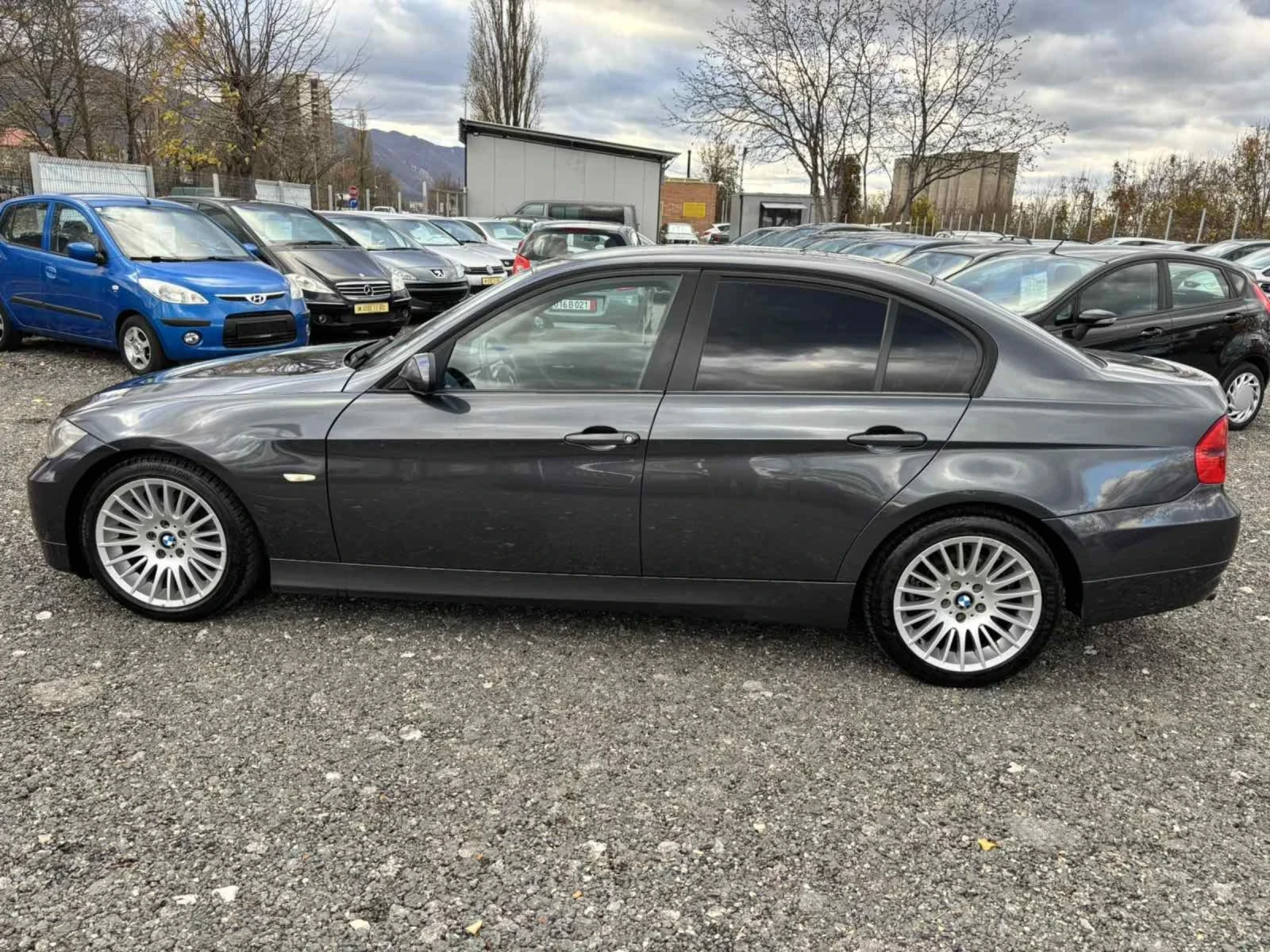 BMW 320 2.0D/ 150kc - изображение 4