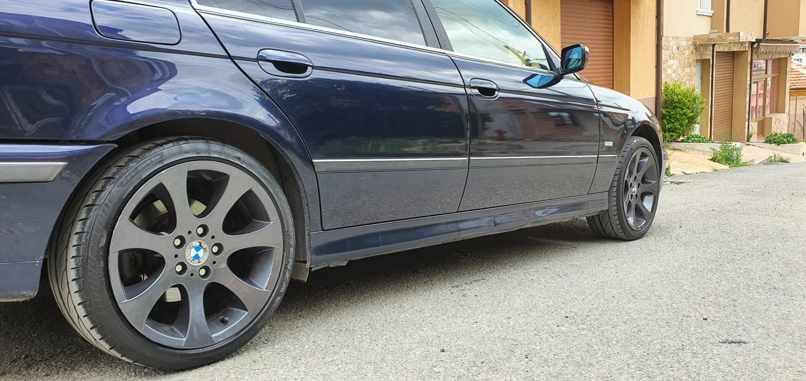 BMW 520  - изображение 2