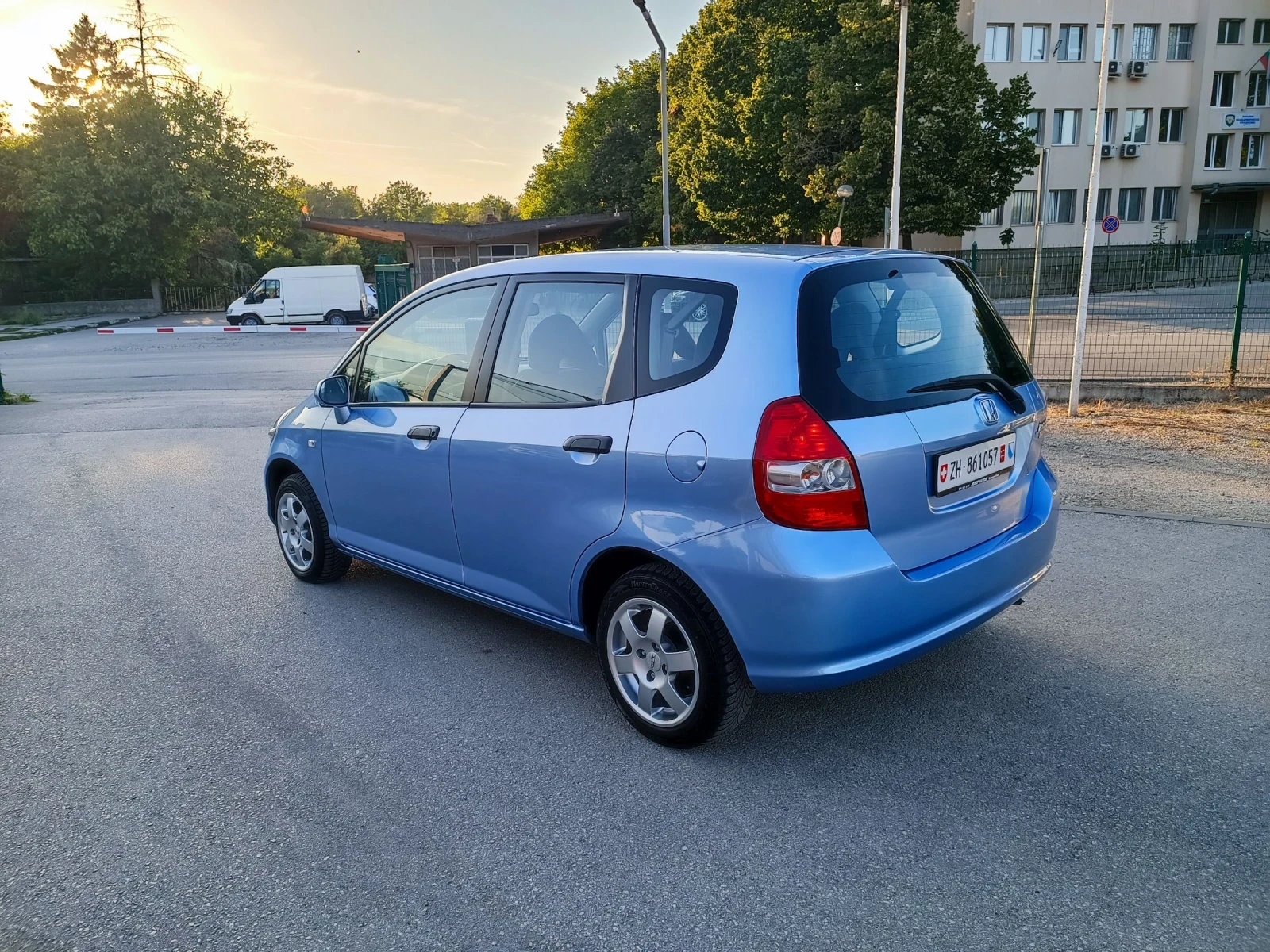 Honda Jazz 1.4i-83кс-ШВЕЙЦАРИЯ-АВТОМАТ - изображение 5