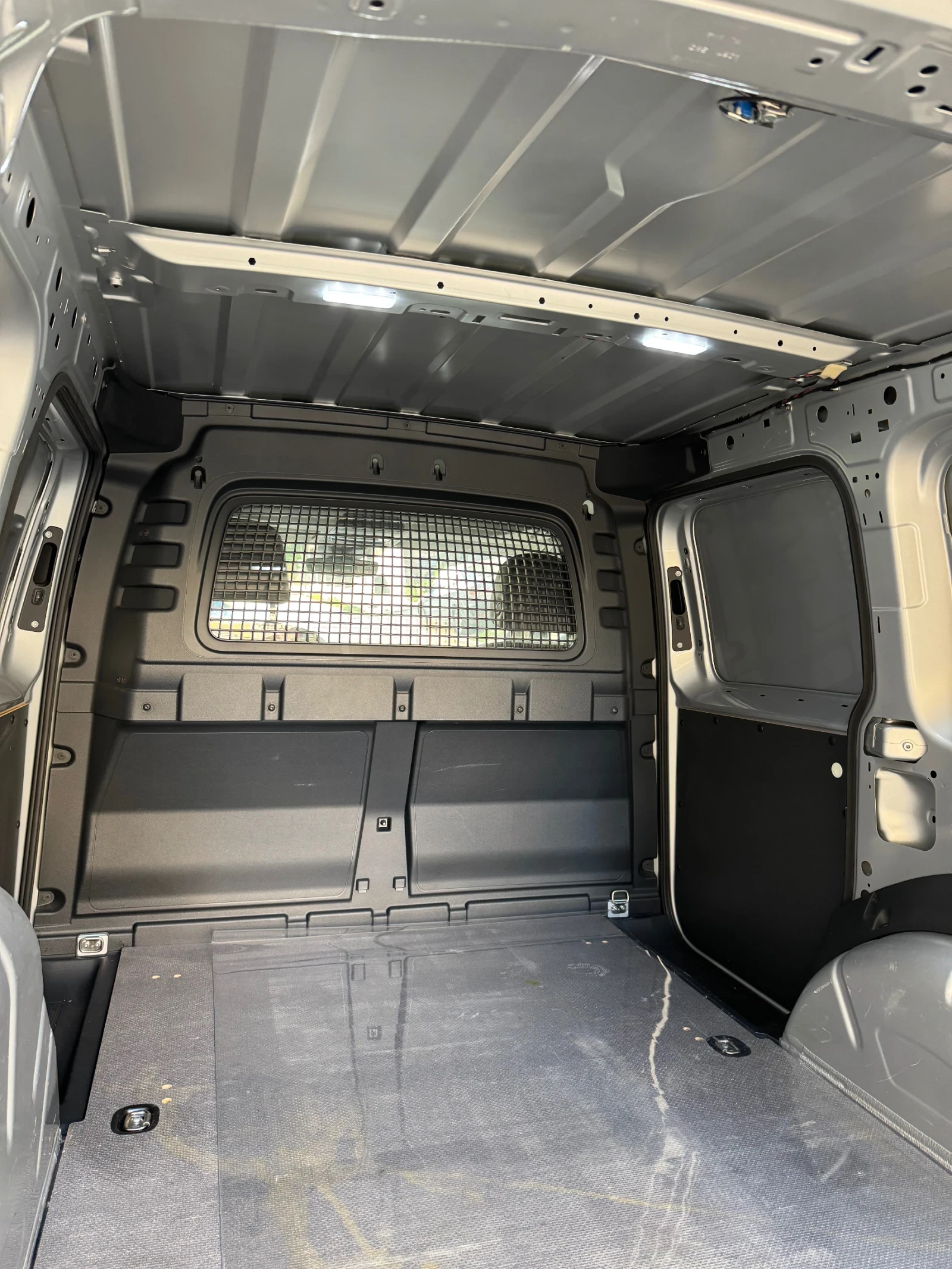 VW Caddy 2.0 TDI, DSG 7 | Mobile.bg   17